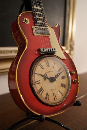 Recycling Old Guitar DIY Ideas