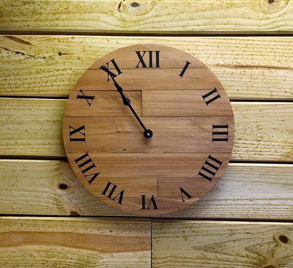 Awesome Clocks made From Wood Pallets