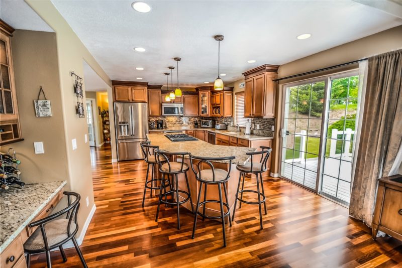 DIY Beautiful Flooring for Your Kitchen