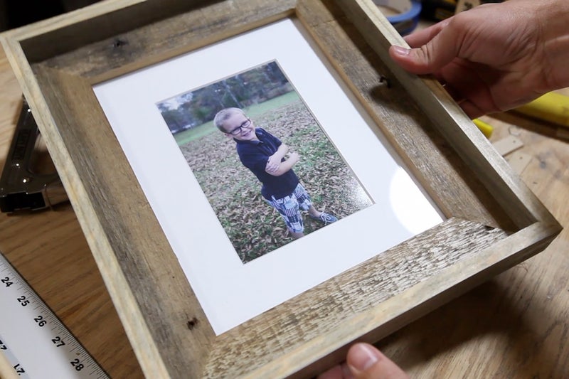 How to Make a Pallet Picture Frame? Step by Step Guide