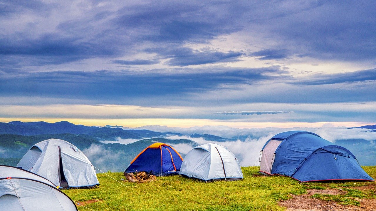 5 DIY Camping Hacks For a Successful Trip