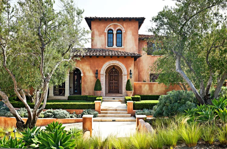 Mediterranean Homes with Global Beauty