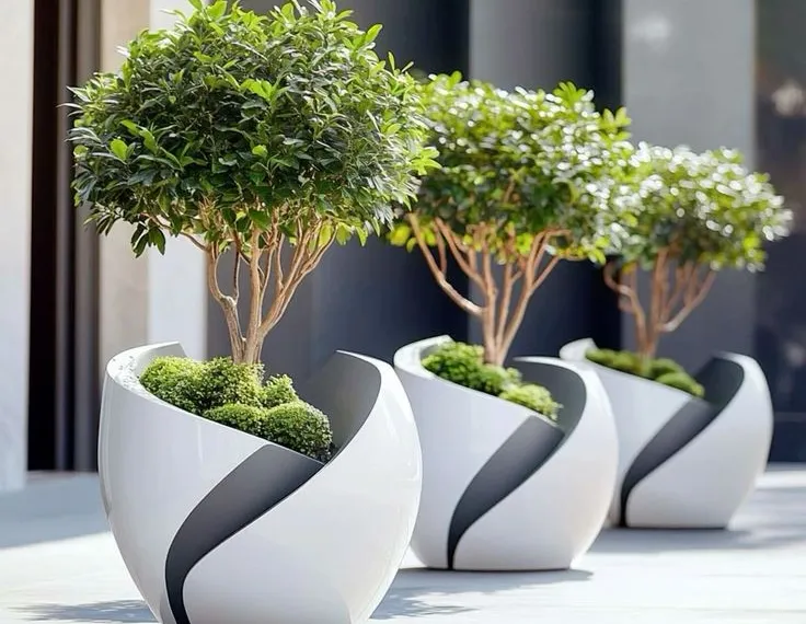 20 Stylish and Attractive Modern Planter Ideas